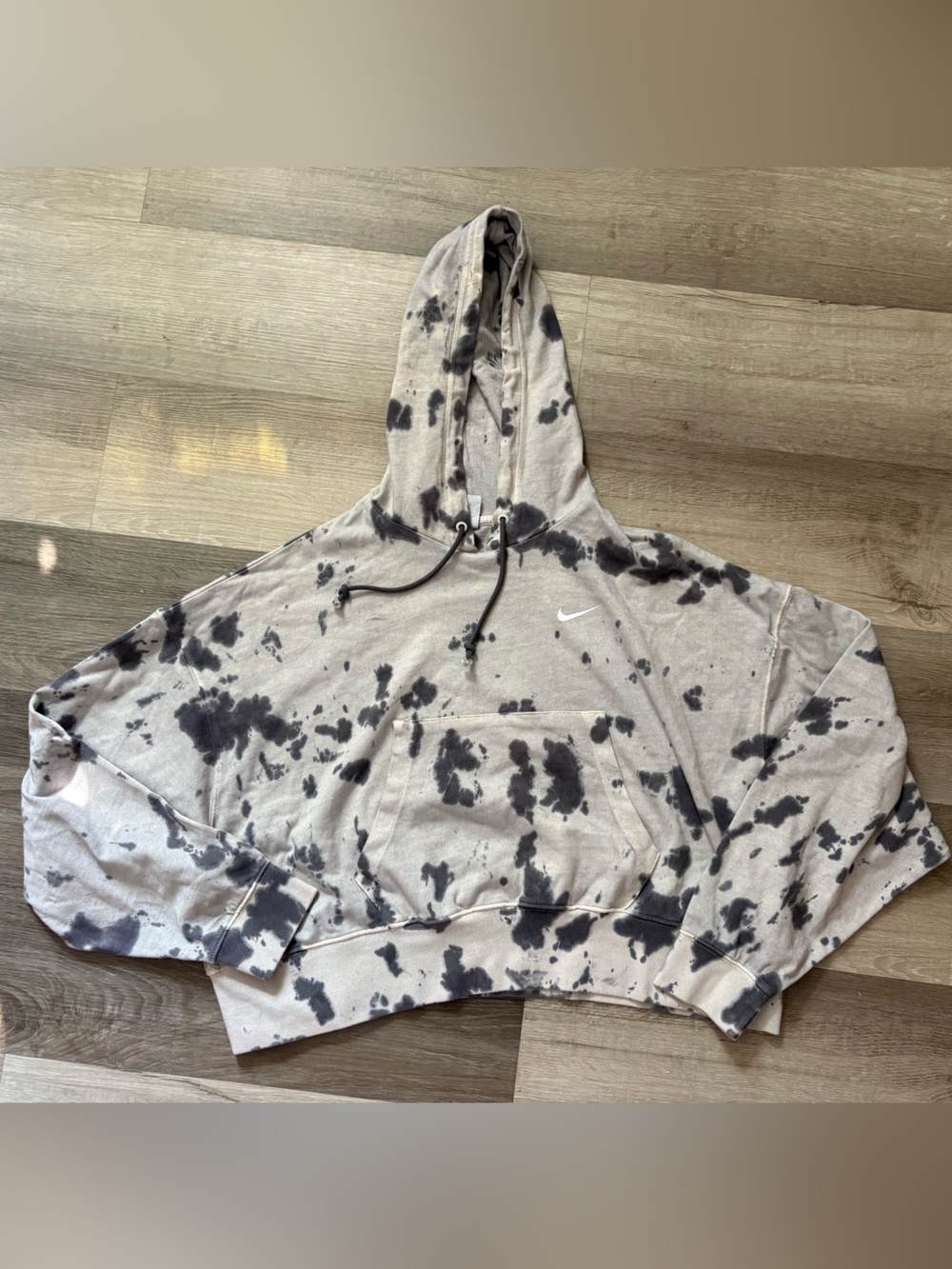 Nike Grey Tie-Dye Cropped Hoodie